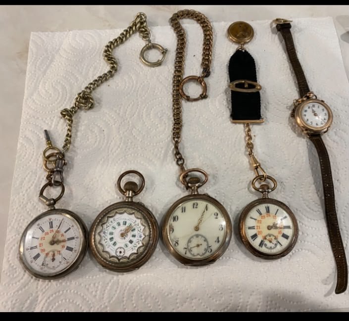 Antike Taschenuhren und Armbanduhren